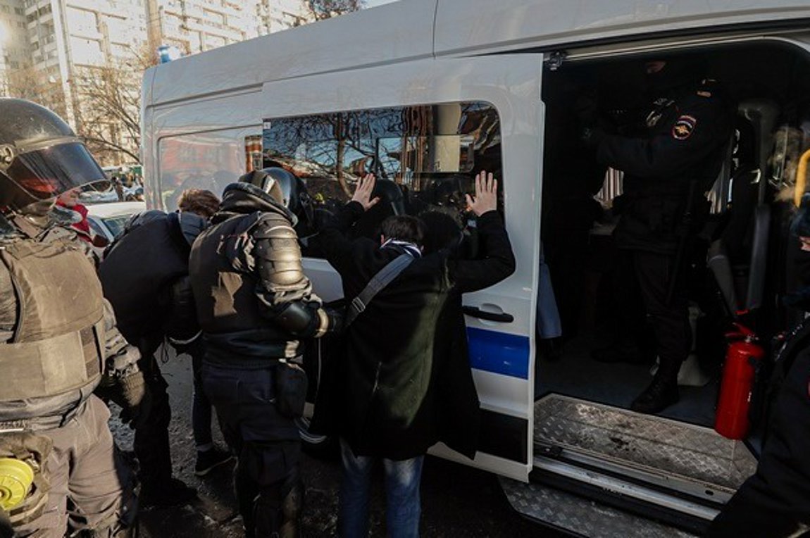 Υπόθεση Ναβάλνι: Η αστυνομία συνέλαβε 112 ανθρώπους κοντά στο δικαστήριο της Μόσχας