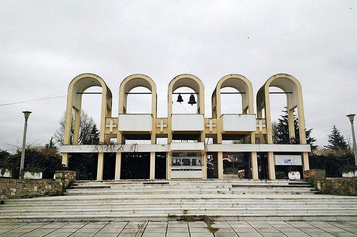 Εκταφή στο κοιμητήριο Θέρμης, παρουσία ιατροδικαστή, για να αποκλειστεί το ενδεχόμενο νεκροφάνειας