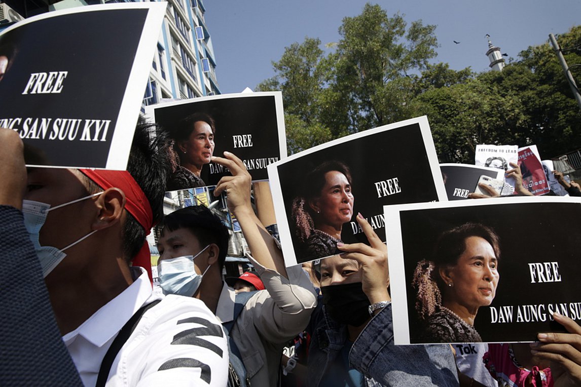 Μιανμάρ: Νέες μαζικές κινητοποιήσεις εναντίον του στρατιωτικού πραξικοπήματος