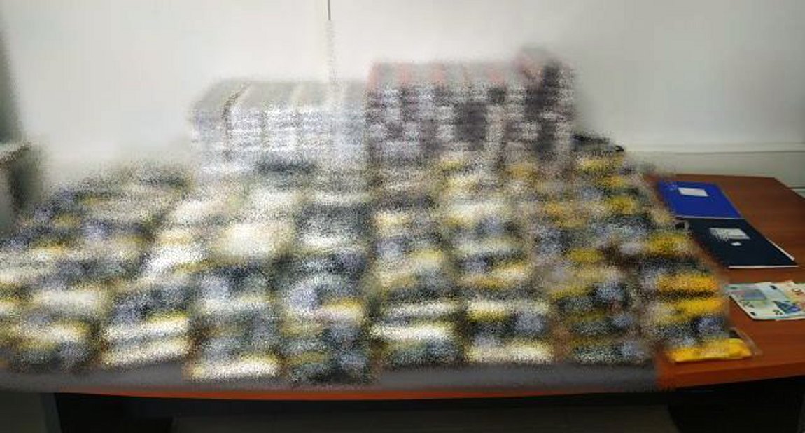 Ηράκλειο: Λιμενικοί εντόπισαν εκατοντάδες λαθραία τσιγάρα – Συνελήφθη 68χρονος