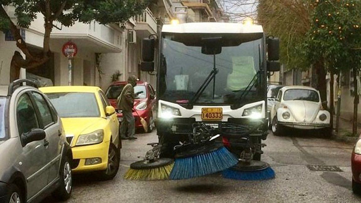 Επιχείρηση καθαριότητας και σήμερα από τον δήμο Αθηναίων