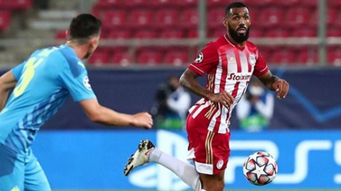 «Κληρώνει» για Εμβιλά ενόψει Αϊντχόφεν – Το plan b του Μαρτίνς