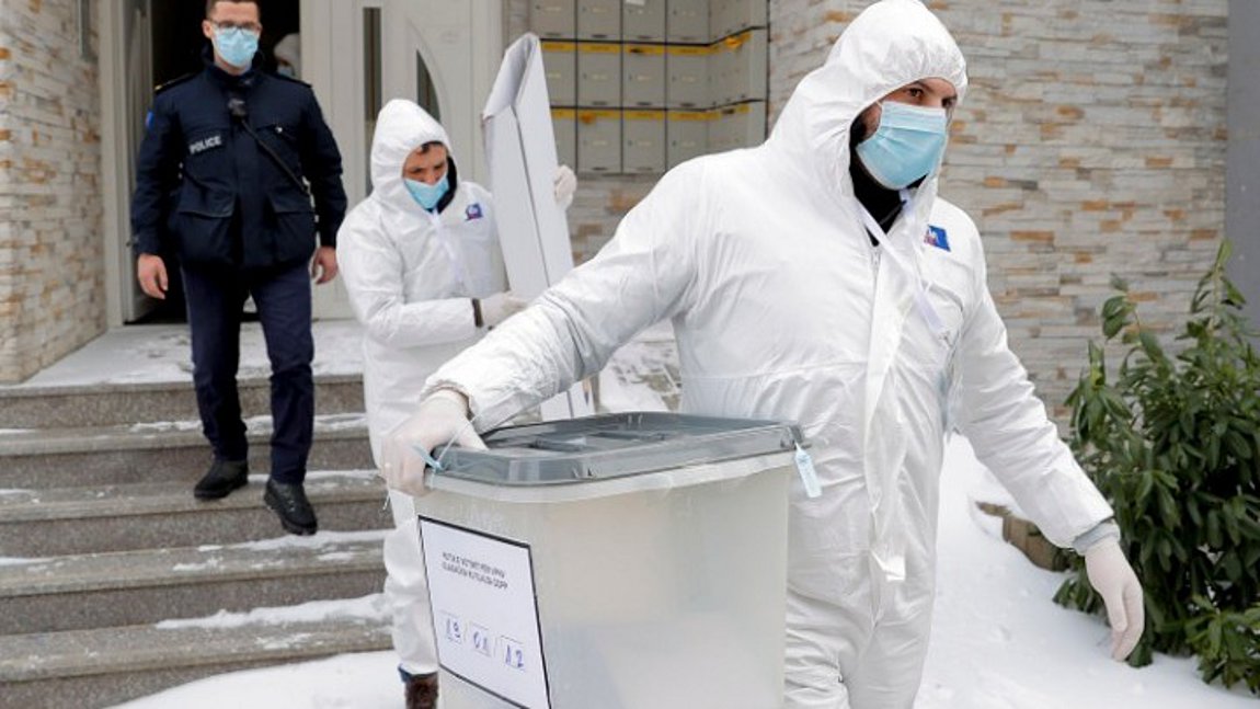 «Κορωνοκάλπες» στα Βαλκάνια