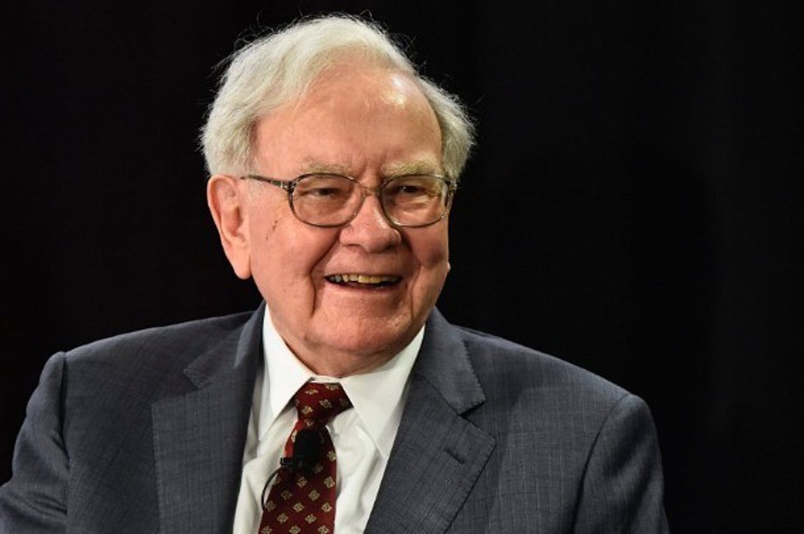 Η περιουσία του Γουόρεν Μπάφετ ξεπέρασε τα 100 δισ. δολάρια
