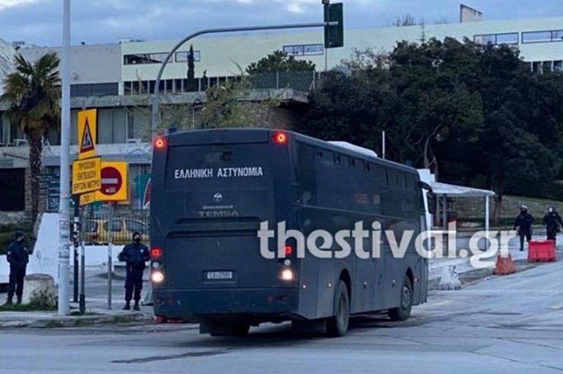 Αστυνομική επιχείρηση στο ΑΠΘ – 33 προσαγωγές – ΒΙΝΤΕΟ