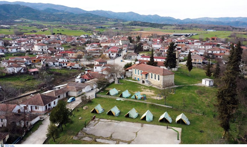 Νέες ρωγμές σε σπίτια άφησε πίσω του ο σεισμός των 5,2 Ρίχτερ σε Ελασσόνα και Τύρναβο