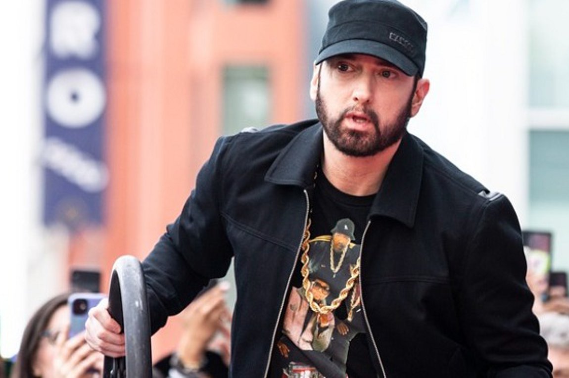 Αντιδρά στην εκστρατεία «διαγραφής» του ο Eminem