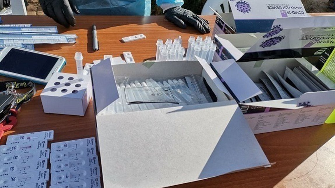 ΕΕΘ: Δωρεάν rapid tests για τους επαγγελματίες και τους υπαλλήλους τους