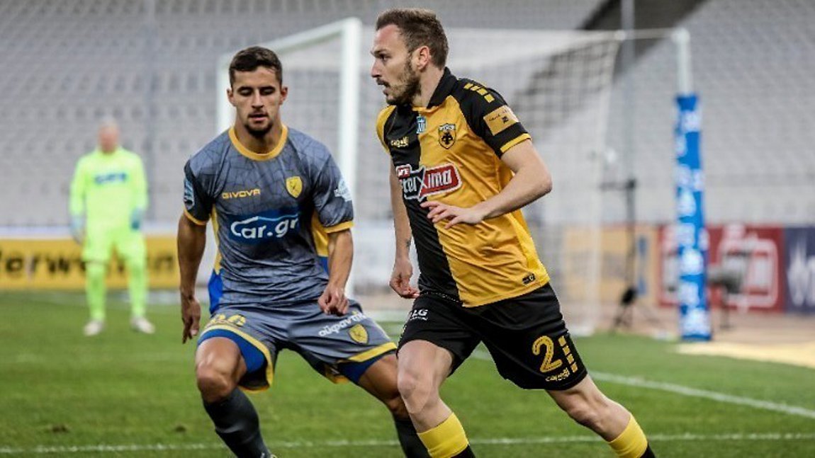 Νοκ άουτ ο Μπακάκης