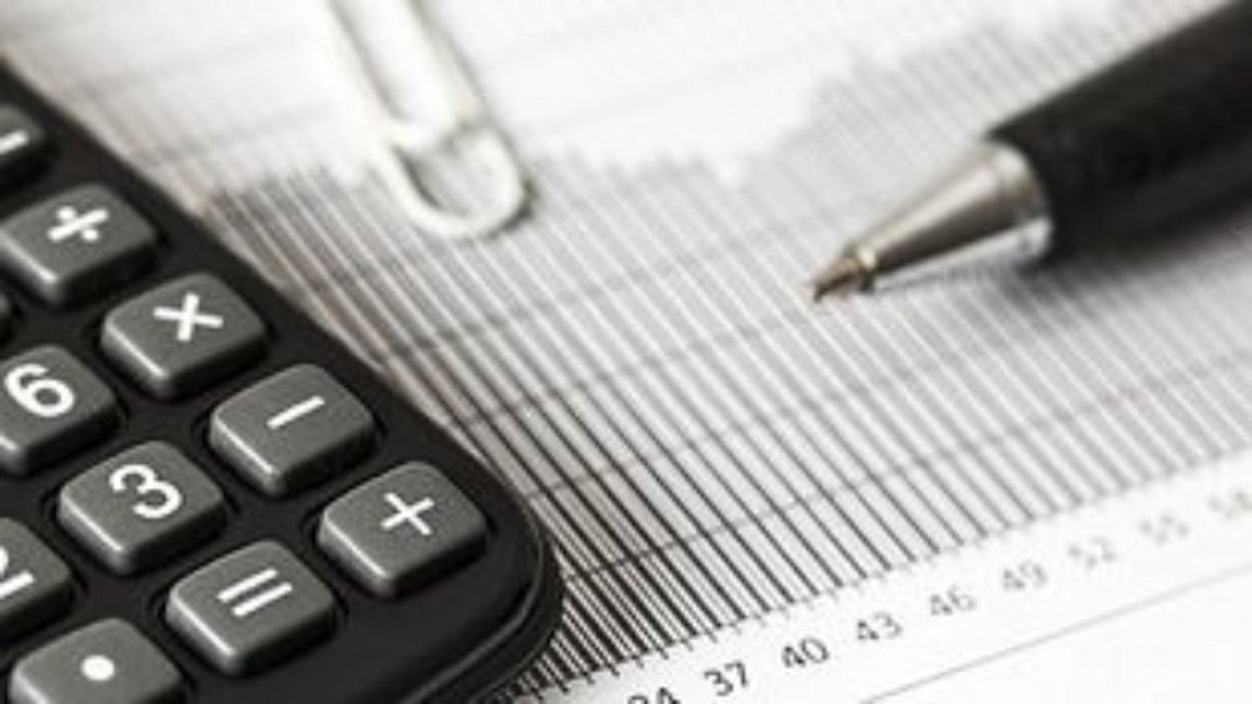 Στο ΓΕΜΗ και τα φυσικά πρόσωπα που ασκούν οικονομική δραστηριότητα