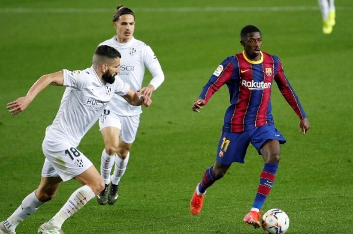 Μένει και υπογράφει νέο συμβόλαιο ο Ντεμπελέ