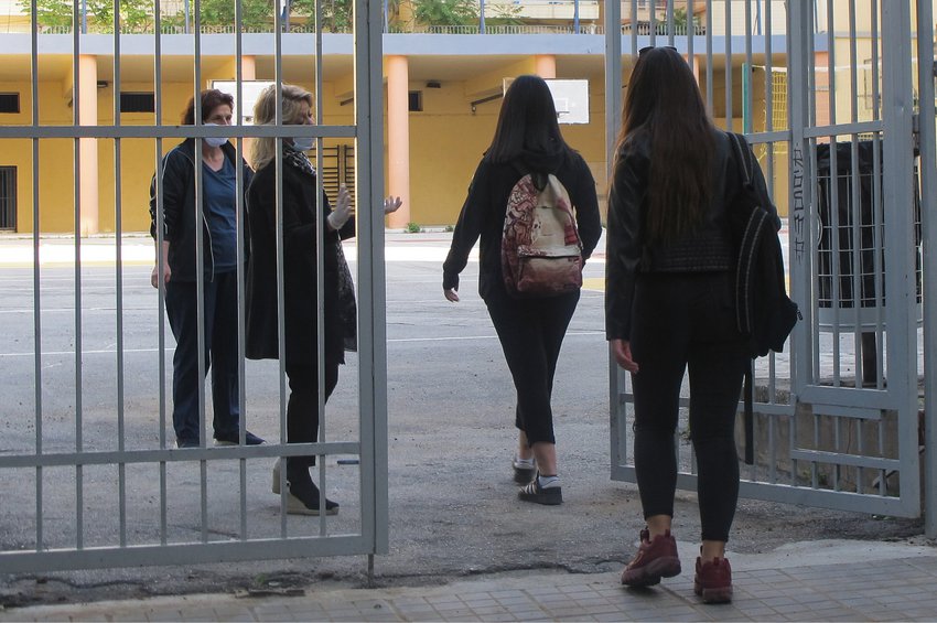 Εισαγγελική παρέμβαση προκάλεσαν οι φήμες περί «δομής COVID» για θετικούς μαθητές
