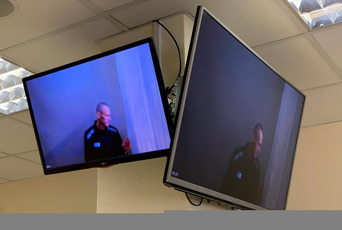 Ρωσία: Ο Ναβάλνι εμφανίστηκε εξουθενωμένος μετά την απεργία πείνας