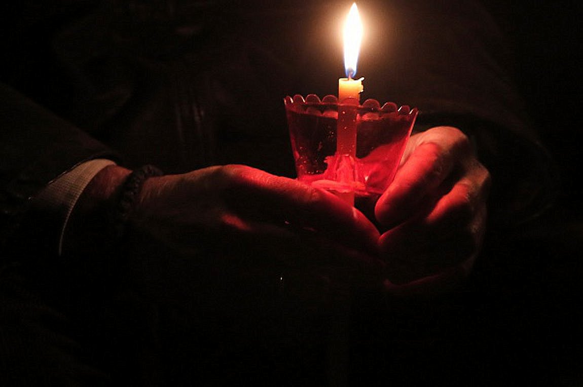 Χριστός Ανέστη και Χρόνια Πολλά από το Real.gr