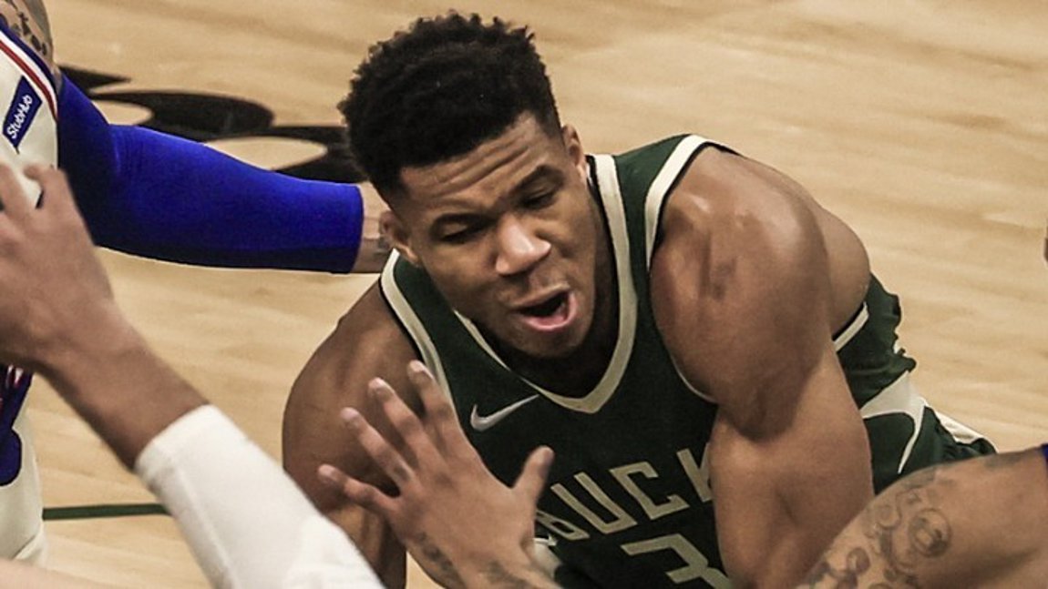 ΒΙΝΤΕΟ: Τραυματίστηκε ο Αντετοκούνμπο κι έκαναν «πάρτι» οι Ρόκετς