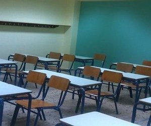 Υπουργείο Παιδείας: Χωρίς τηλεκπαίδευση και self test τα σχολεία που παραμένουν κλειστά