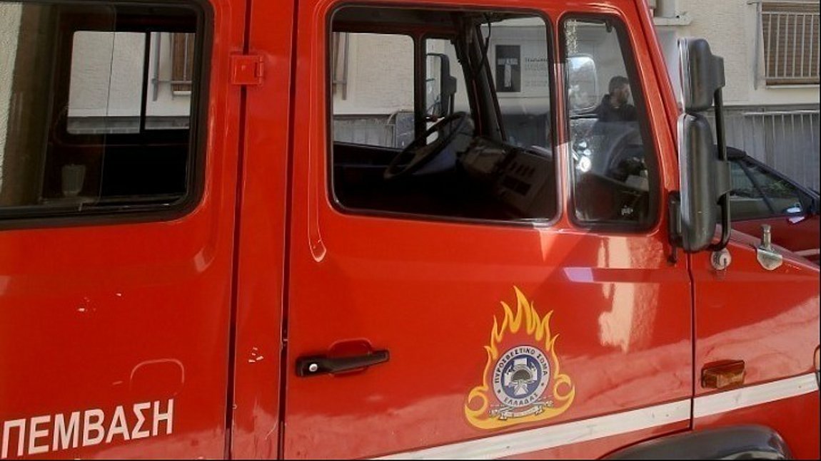 Υπό μερικό έλεγχο η φωτιά στην Αργυρούπολη