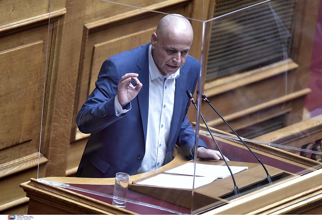 Σαντορινιός: Η κυβέρνηση και η ΝΔ κινδυνεύει να χαρακτηριστεί ως «Μπογδανοδεξιά»