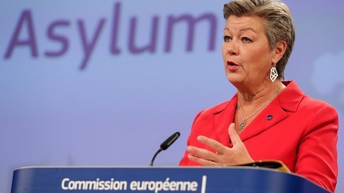 Γιόχανσον (Επίτροπος ΕΕ): Είμαι αισιόδοξη για το νέο Σύμφωνο Μετανάστευσης και Ασύλου
