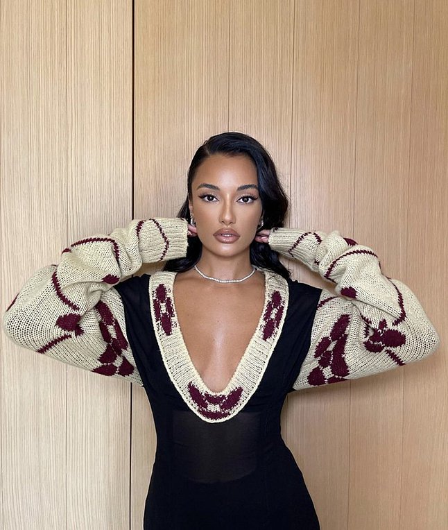 Amina Muaddi η βασίλισσα των ψηλοτάκουνων