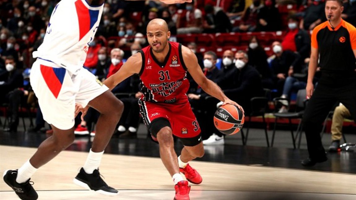 Βίοι αντίθετοι για Αρμάνι και Αναντολού