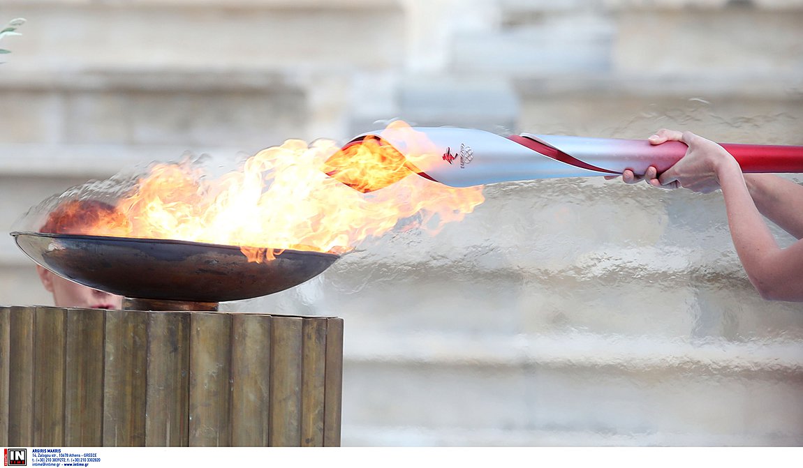 Η Ολυμπιακή Φλόγα παραδόθηκε στους Κινέζους διοργανωτές