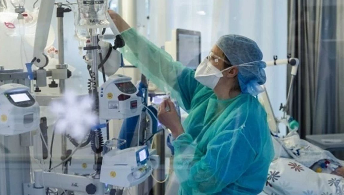 Κορωνοϊός: Νέα «έκρηξη» με πάνω από 4.000 κρούσματα σήμερα