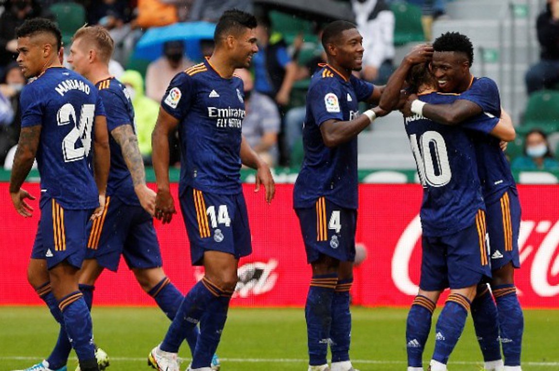 Με σούπερ Βινίσιους, 2-1 την Έλτσε η Ρεάλ