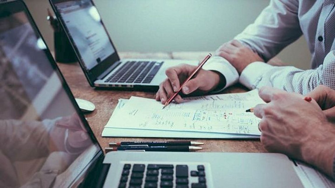 ΑΑΔΕ-MyDATA: Υποχρεωτικά από σήμερα για όλους, επιχειρήσεις και επαγγελματίες, τα ηλεκτρονικά βιβλία