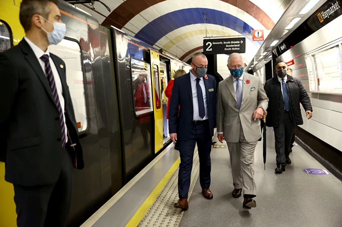 Όταν ο πρίγκιπας Κάρολος πήρε… το Μετρό – ΕΙΚΟΝΕΣ