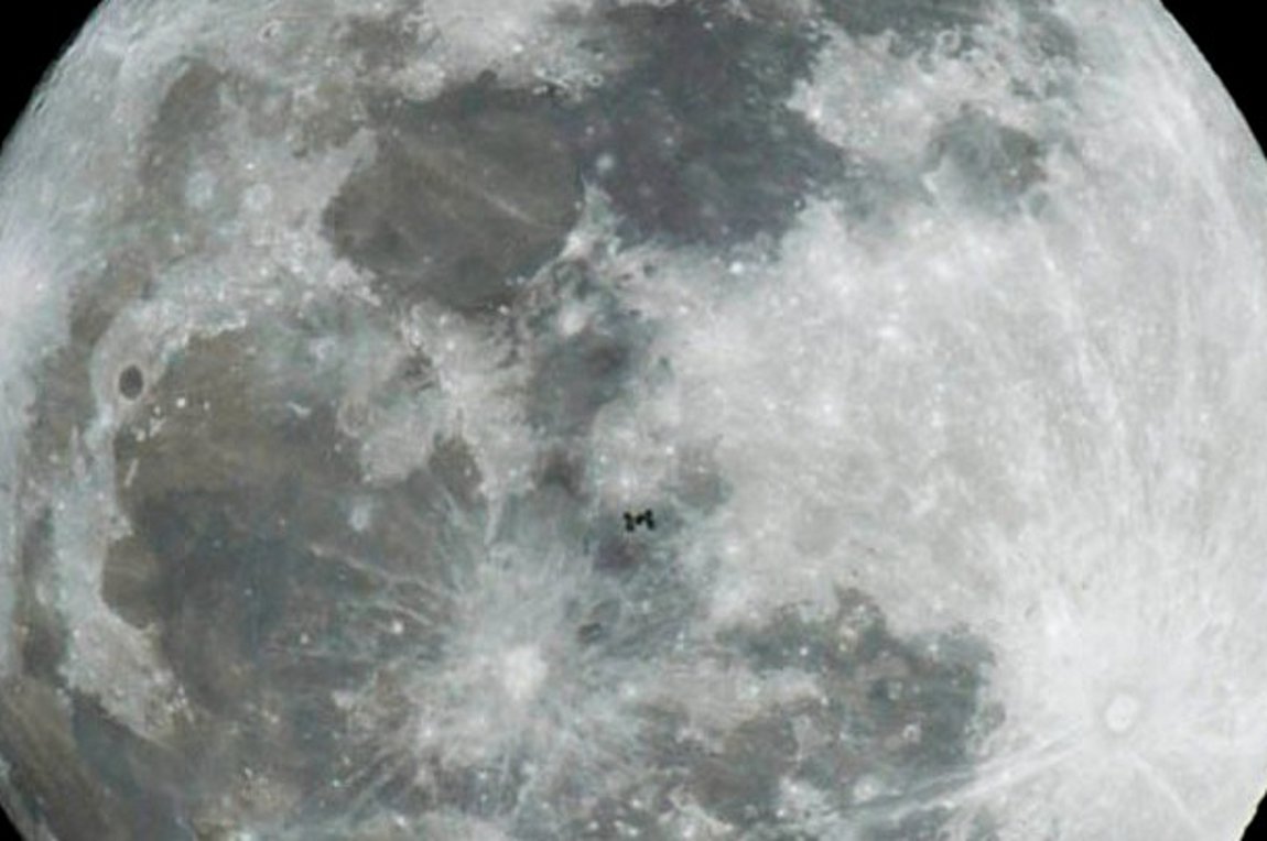 Η NASA δεν θα στείλει επανδρωμένη πτήση στη σελήνη έως το 2025