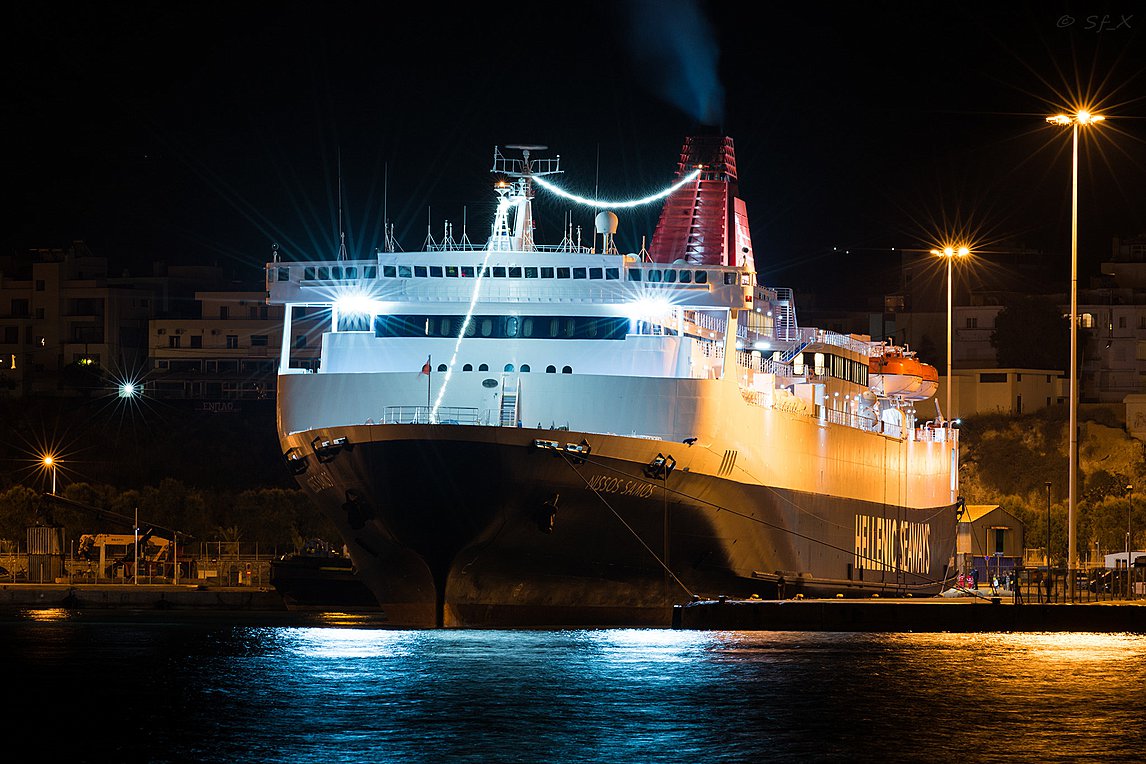 Στο λιμάνι της Χίου προσέκρουσε το Nissos Samos – Δεν αναφέρθηκε κάποιος τραυματισμός