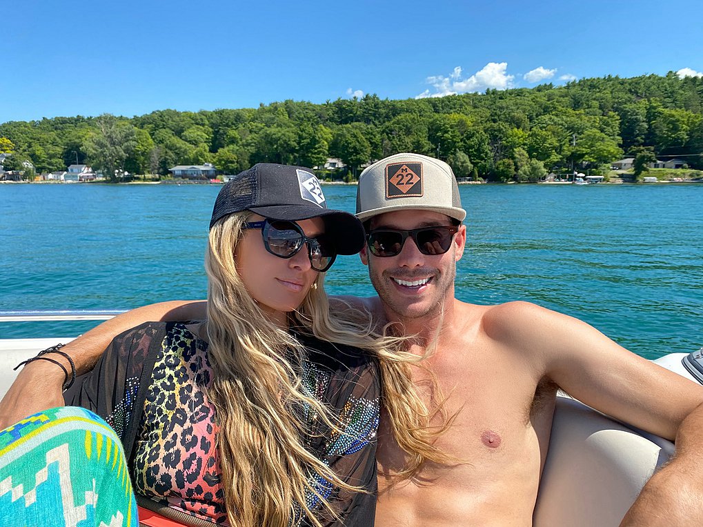 Paris Hilton: Σε λίγες ώρες παντρεύεται τον σύντροφό της