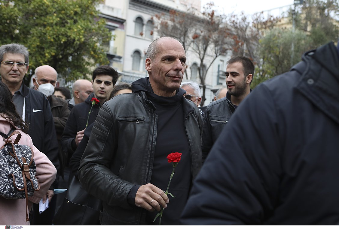 Βαρουφάκης: Ζήτω το Πολυτεχνείο, ζήτω τα Πολυτεχνεία του μέλλοντος