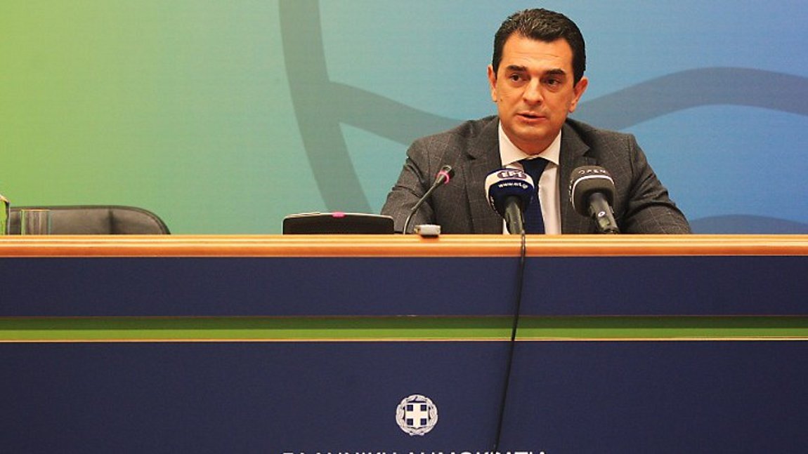 Νέος κλιματικός νόμος: Τι προβλέπει για καυστήρες, ηλεκτροκίνηση και υποχρεωτική ασφάλιση κτιρίων