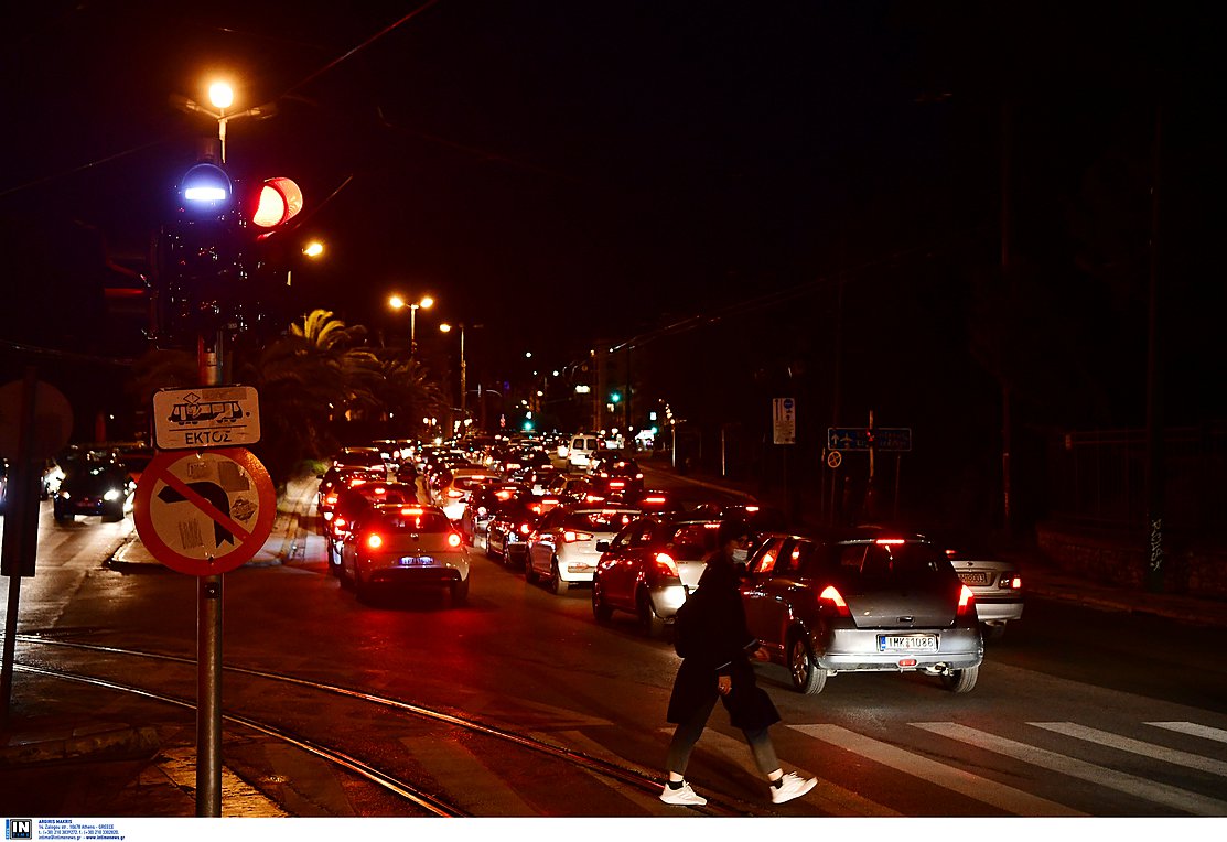 Κίνηση στους δρόμους: Πού έχει μποτιλιάρισμα – Προβλήματα σε Κηφισό και Ποσειδώνος