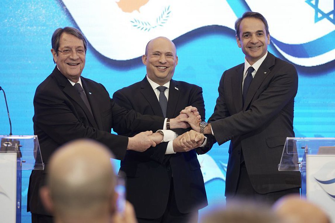 Τριμερής – Μητσοτάκης: Βλέπουμε μια απαράδεκτη επιθετικότητα της Τουρκίας