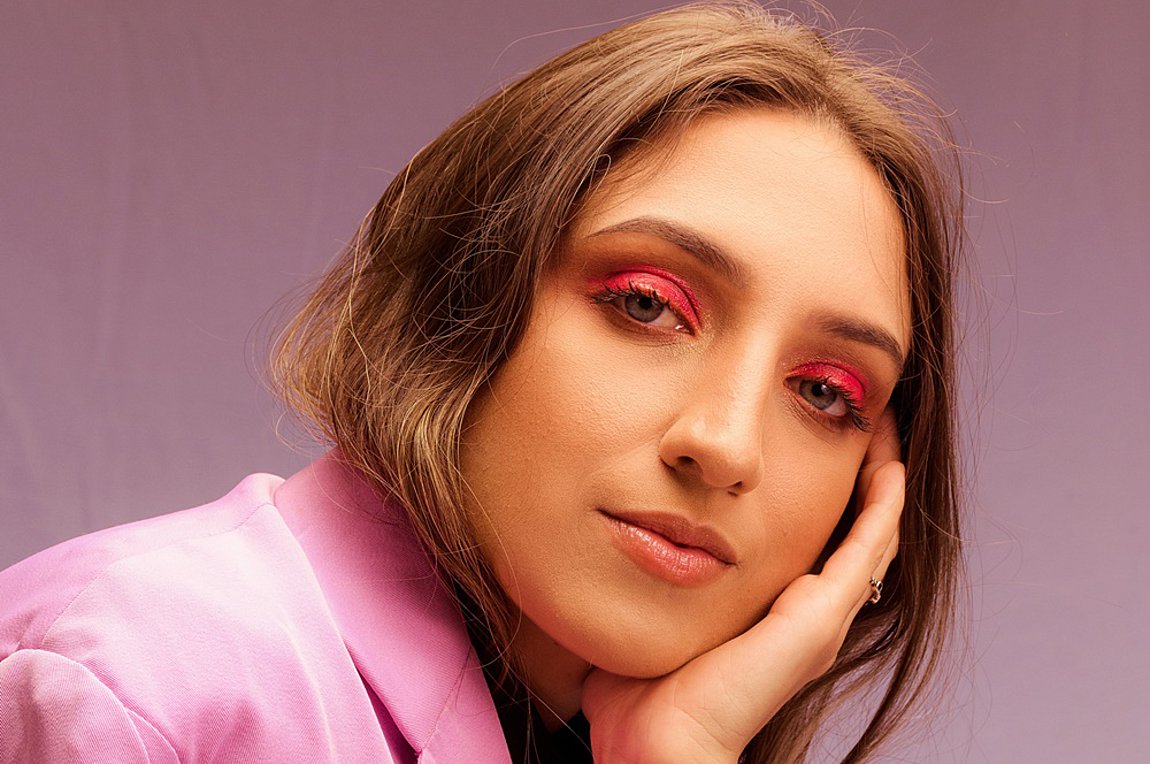 Είναι τόσο απλούστατος ο τρόπος για να απλώσετε κρεμώδη σκιά!