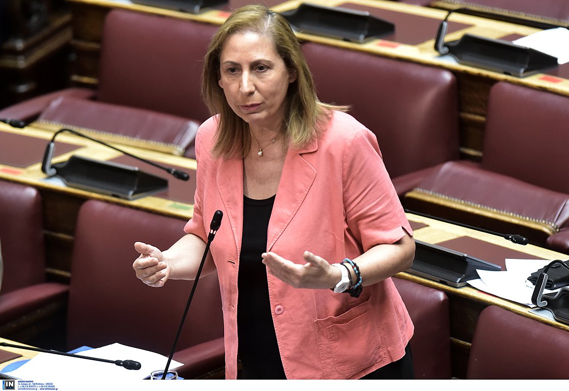 Ξενογιαννακοπούλου: Να παραιτηθεί ο Μητσοτάκης – Οι συνταξιούχοι δεν αντέχουν άλλο