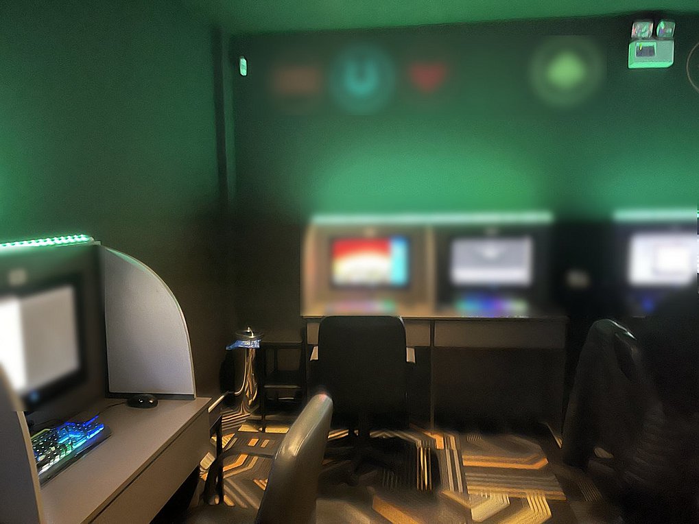 Πάτρα: Επιχείρηση της Ασφάλειας σε κατάστημα για «φρουτάκια» – 8 συλλήψεις