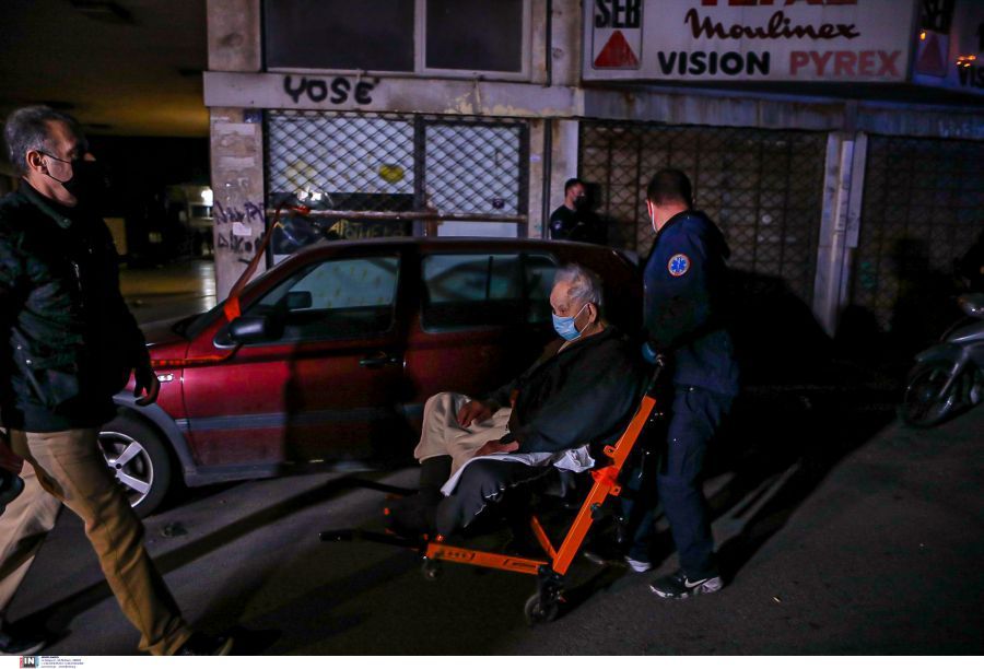 اخبار اليونان - أجيوس بانتيليموناس: القبض على أجنبي كان يحتجز شريكته السابقة ويهدد بتفجير المبنى السكني - صور - فيديو