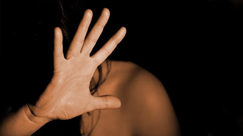 Υπόθεση βιασμού στη Θεσσαλονίκη: Οι απειλές για τη ζωή της 24χρονης και η επέμβαση του Αρείου Πάγου