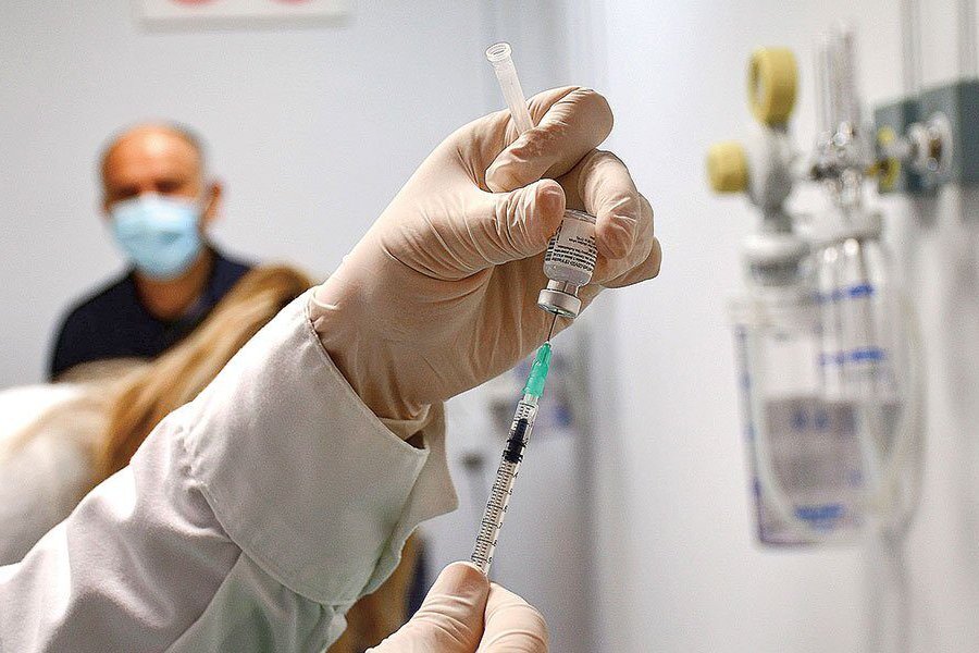 Κορωνοϊός: Αναστέλλονται οι εμβολιασμοί σε Αττική και Εύβοια λόγω κακοκαιρίας 