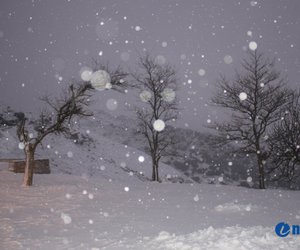 Νέο κύμα χιονοπτώσεων σε Κυκλάδες, Δωδεκάνησα - Απεγκλωβίστηκε άτομο στη Νάξο