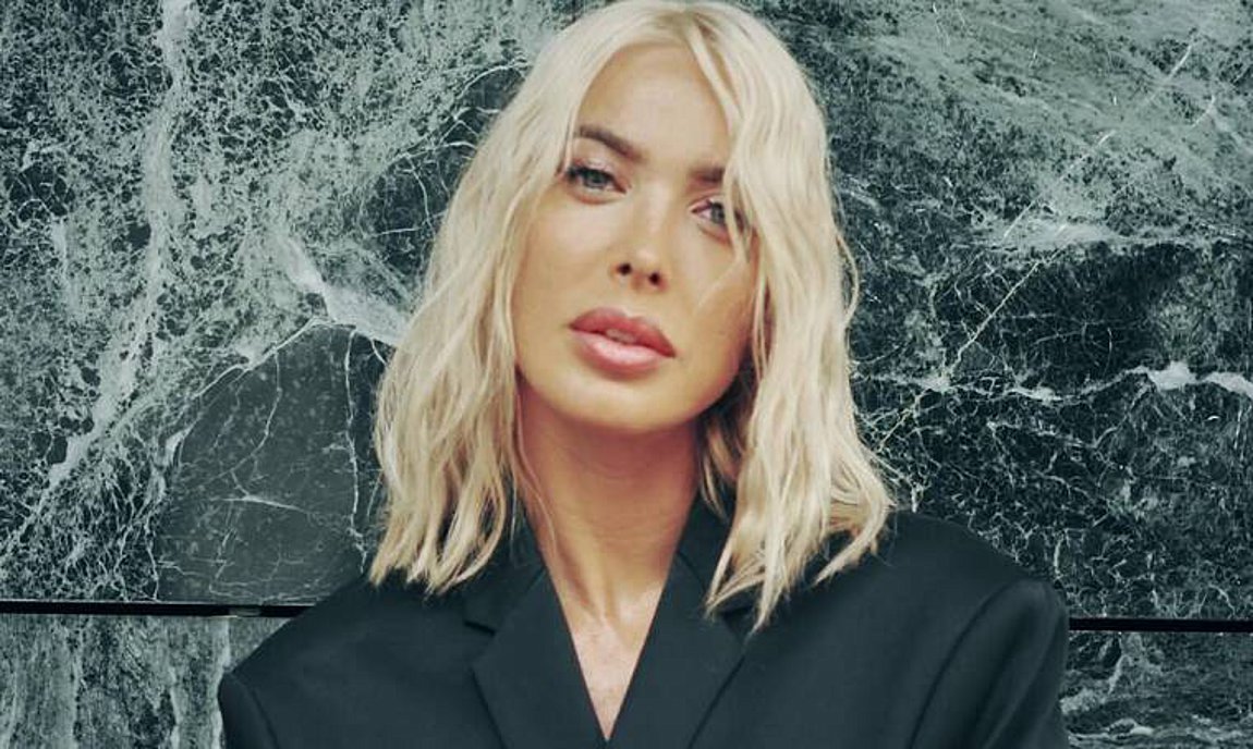 Μανούλα για πρώτη φορά έγινε η Αμαρυλλίς