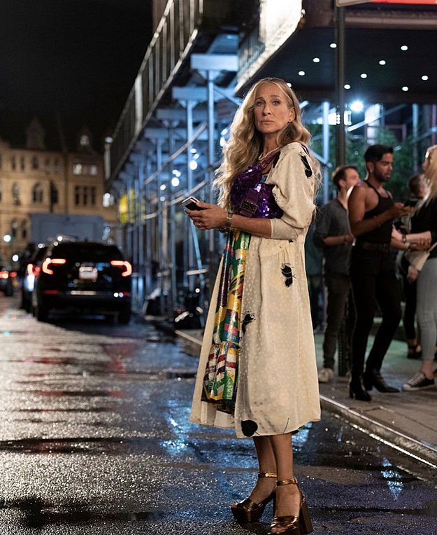 Sarah Jessica Parker: Σχεδίασε όλα τα ψηλοτάκουνα του “And Just like That…”