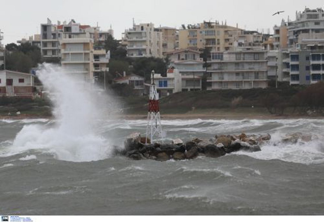 Θυελλώδεις άνεμοι στο Αιγαίο – Απαγορευτικό απόπλου