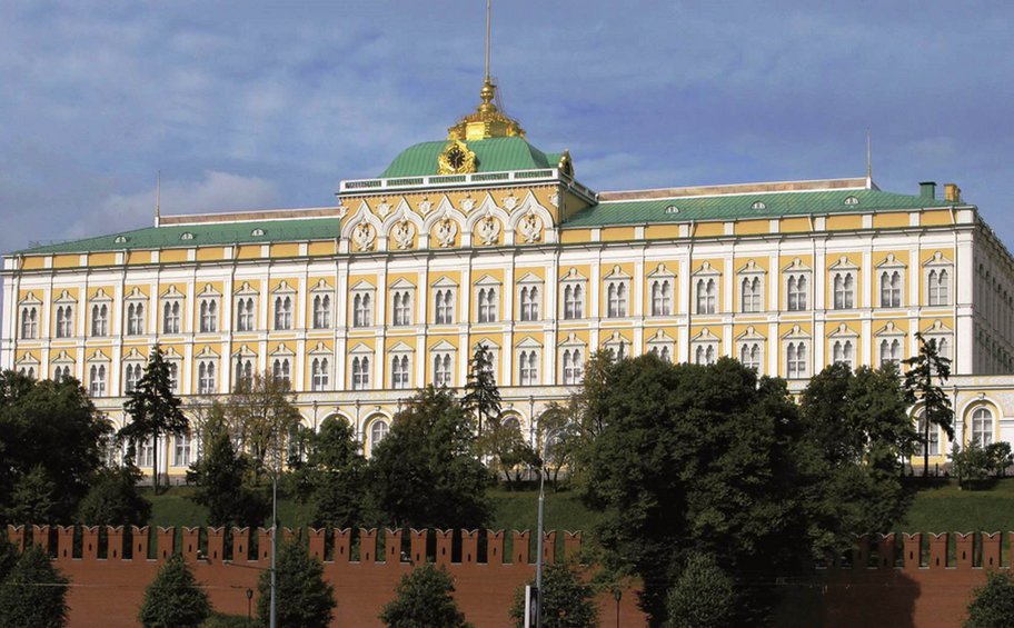 Ρωσικά ΜΜΕ: Στο Κρεμλίνο συζητούν δημοψήφισμα για ενσωμάτωση Ντονέτσκ και Λουγκάνσκ στη Ρωσία 