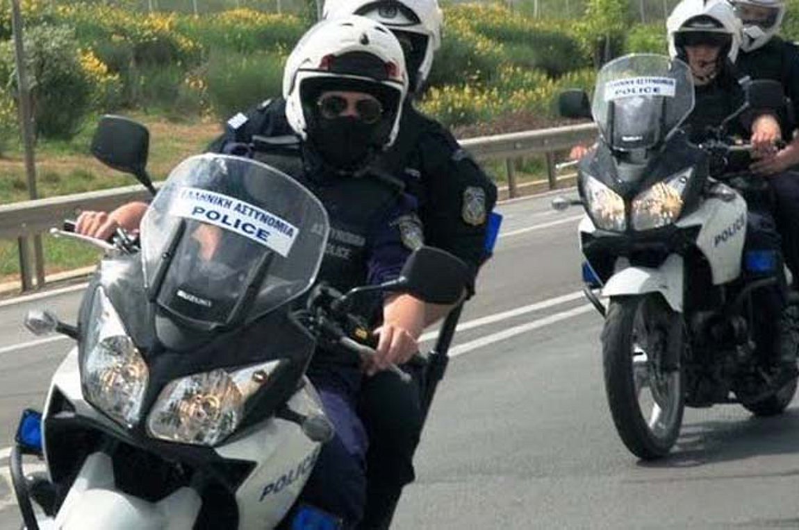 Καταδίωξη με πυροβολισμούς στο Μενίδι – Ενας αστυνομικός τραυματίστηκε