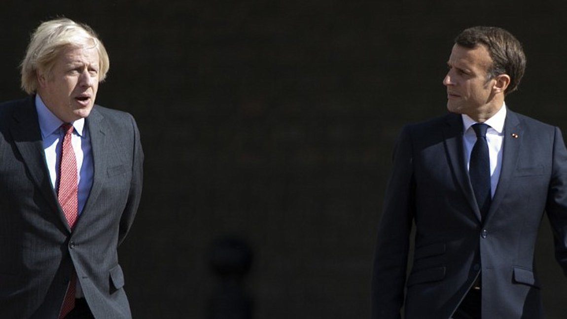 Επικοινωνία Τζόνσον – Μακρόν για την κρίση στην Ουκρανία
